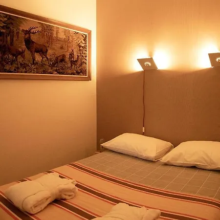 A Place Antwerp - Boutique Suites & Flats - Vrijdagmarkt 1 אנטוורפן
