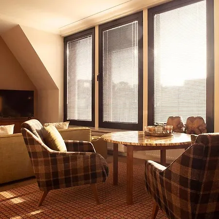 A Place Antwerp - Boutique Suites & Flats - Vrijdagmarkt 1 דירה אנטוורפן
