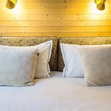 A Place Antwerp - Boutique Suites & Flats - Vrijdagmarkt 1 דירה אנטוורפן