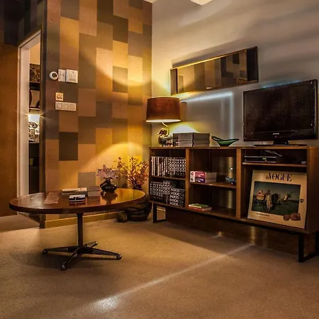 A Place Antwerp - Boutique Suites & Flats - Vrijdagmarkt 1 Апартаменты Антверпен