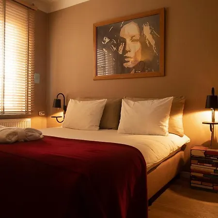 Апартаменты A Place Antwerp - Boutique Suites & Flats - Vrijdagmarkt 1 Антверпен