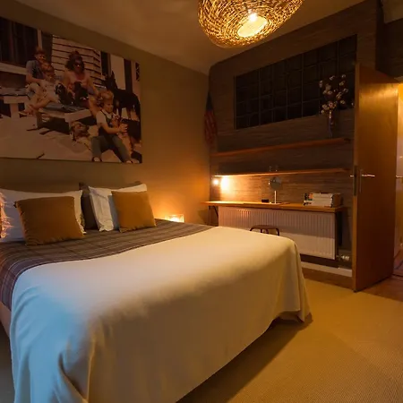A Place Antwerp - Boutique Suites & Flats - Vrijdagmarkt 1 * Антверпен